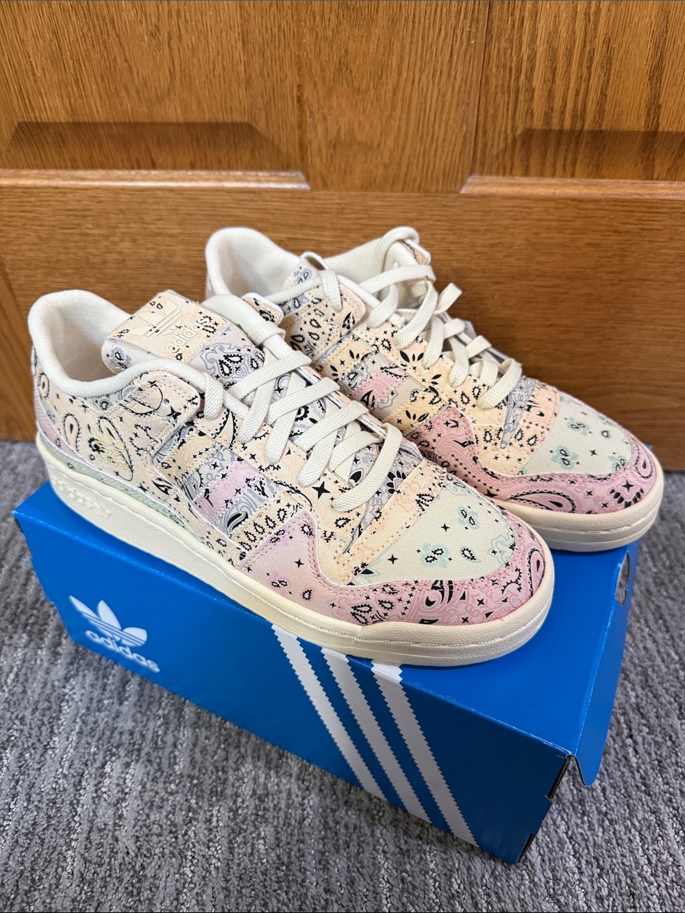 adidas Pastel Bandana-Print Forum 84 Low Sneakers